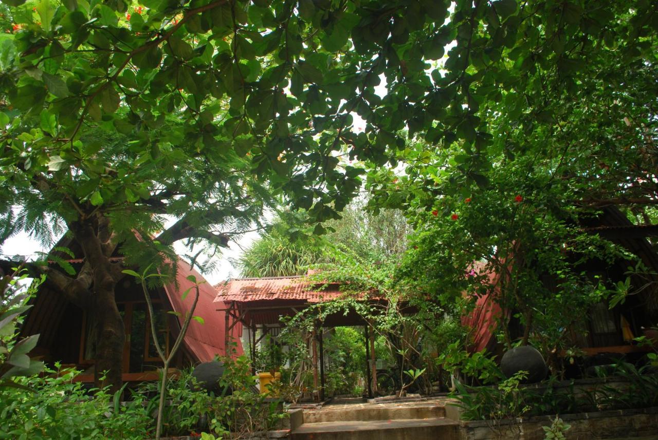 Gili Smile Bungalow Gili Trawangan Exterior foto